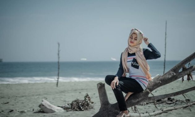 wisata pantai bajul mati malang jawa timur
