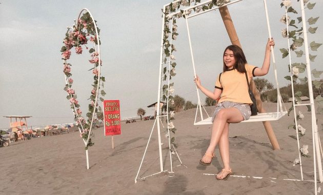 wisata pantai parangtritis jogja yang mudah dijangkau, apakah sudah dibuka atau tutup hari ini?