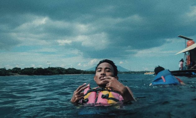 wisata rumah apung bangsring, Menilik Lokasi, Keindahan, Harga Tiket Masuk, Rute Menuju Lokasi, Tips Berlibur