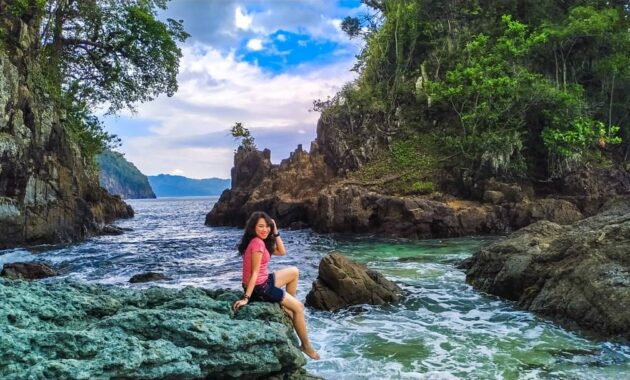 wisata teluk ijo, Diperbincangkan, Keindahan Potensi, Jalan Menuju Lokasi, Buka Jam Berapa, Harga Tiket Masuk
