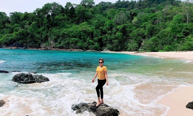 wisata teluk ijo, Diperbincangkan, Keindahan Potensi, Jalan Menuju Lokasi, Buka Jam Berapa, Harga Tiket Masuk