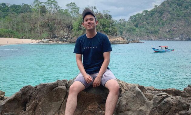 wisata teluk ijo, Diperbincangkan, Keindahan Potensi, Jalan Menuju Lokasi, Buka Jam Berapa, Harga Tiket Masuk