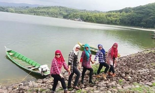 wow! indahnya pesona alam waduk cacaban tegal yang menyimpan kisah mistis