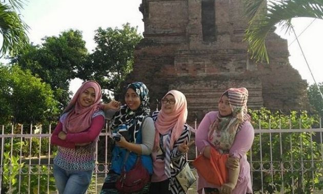 yuk berkunjung ke makam raja tersohor majapahit di candi ngetos kabupaten nganjuk