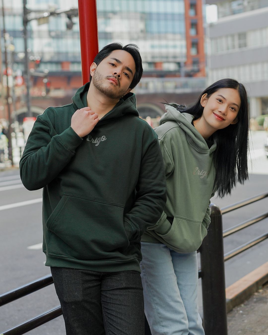 5 rekomendasi hoodie brand lokal yang cocok untuk cewek, 1. Cotton Supply, 2. Erigo, 3. FILLINGSTREET, 4. Thanksinsomnia, 5. Verticalgoods