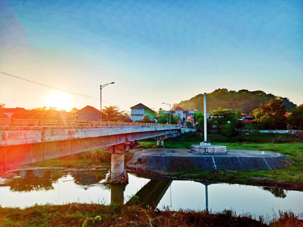 berani coba? inilah 10 tempat wisata angker di semarang