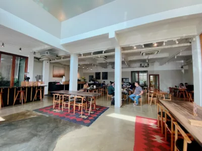 cafe di gandaria, cocok buat nongkrong dan ngopi sore, 1. Mineral Cafe, 2. 1/15 Coffee, 3. Simetri Coffee Roasters, 4. Suasana Kopi, 5. Kopi Nyai