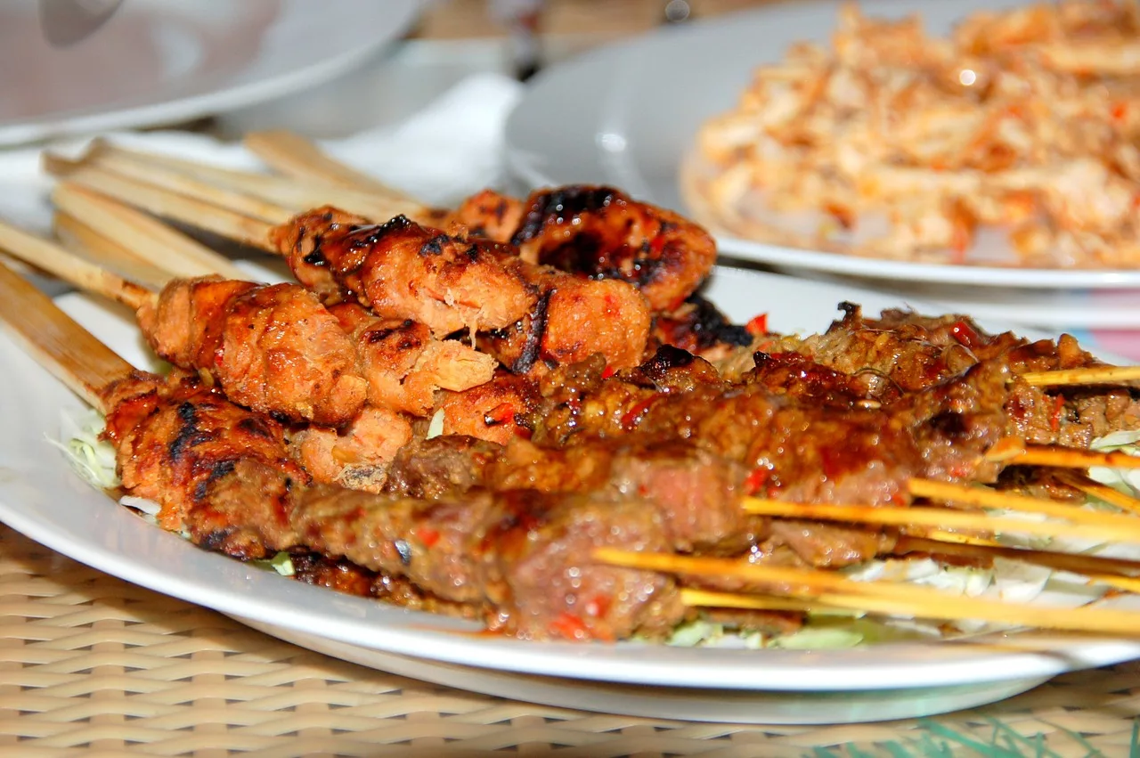 Dari yang Unik hingga Ekstrem, Ini 15 Makanan Khas Bali Favorit Wisatawan