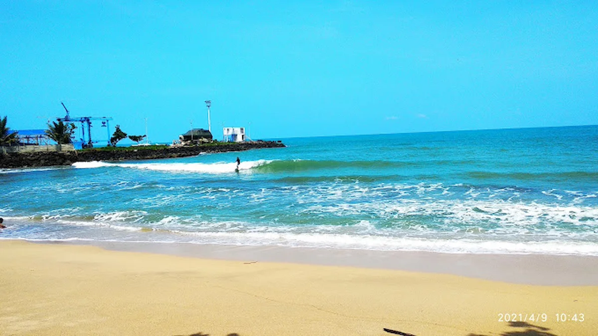 daya tarik pantai jambu, ini dia rute dan htm-nya!