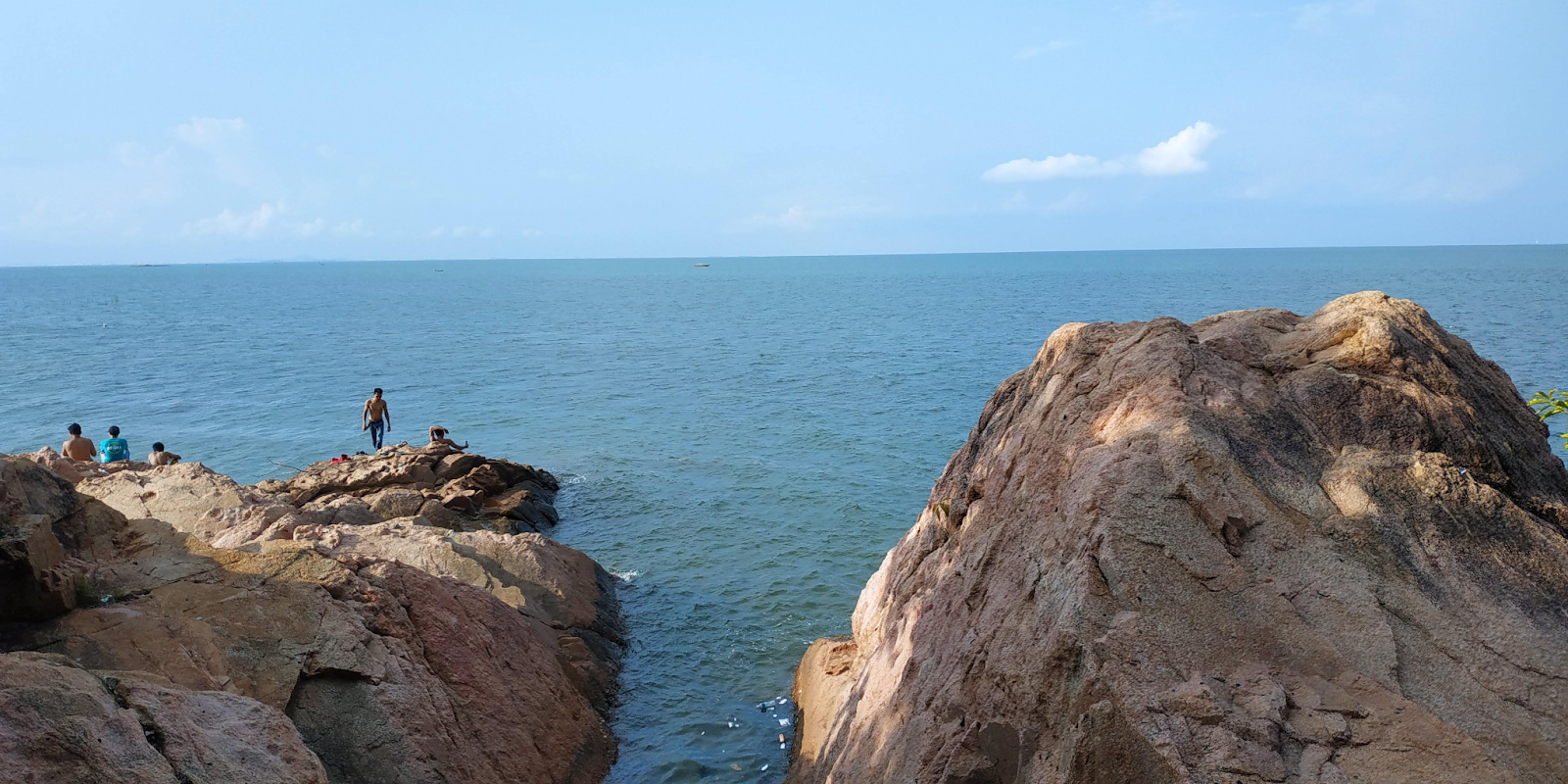 Daya Tarik Pantai Sekilak, Ini Dia Rute dan HTM-nya!