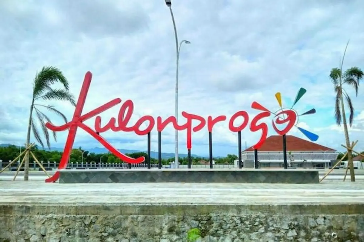 daya tarik pantai trisik jogja, ini dia rute dan htm-nya!