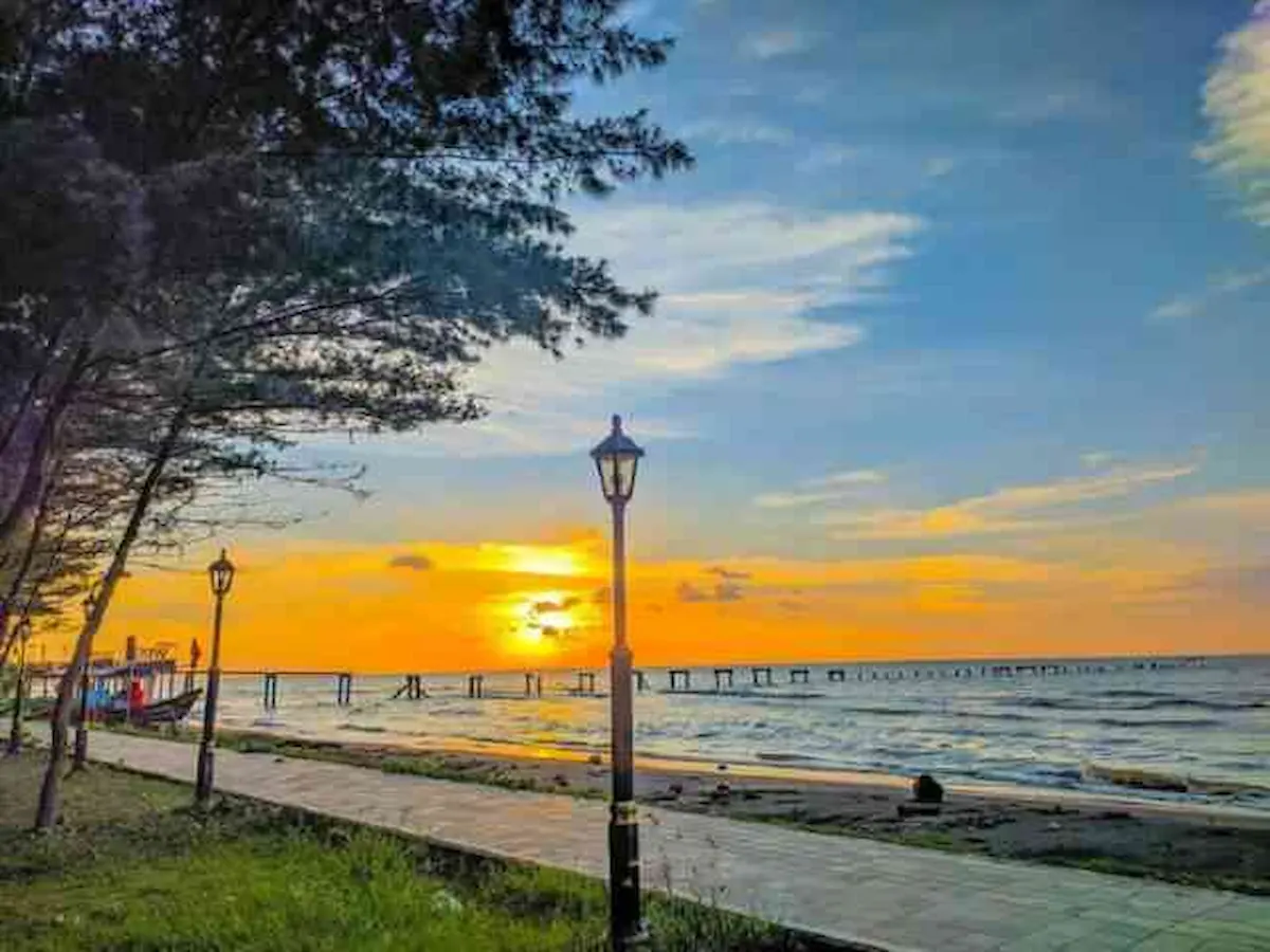 daya tarik pantai widuri pemalang, ini dia rute dan htm-nya