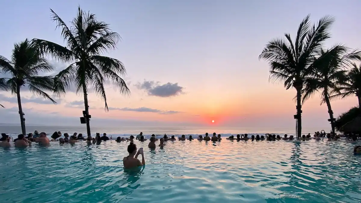 ingin snorkeling di seminyak? eits, belum tentu pantainya cocok, lho!