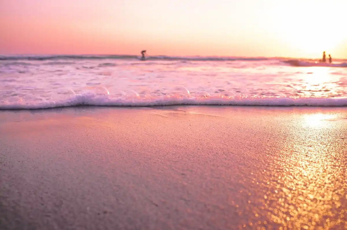 ingin snorkeling di seminyak? eits, belum tentu pantainya cocok, lho!