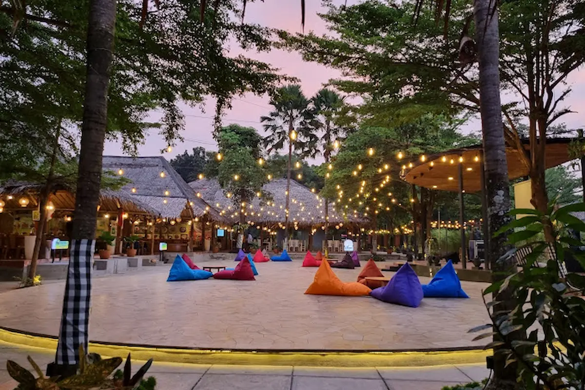 kota wisata cibubur malam hari: 10 tempat wisata dan kuliner yang bisa dikunjungi di malam hari