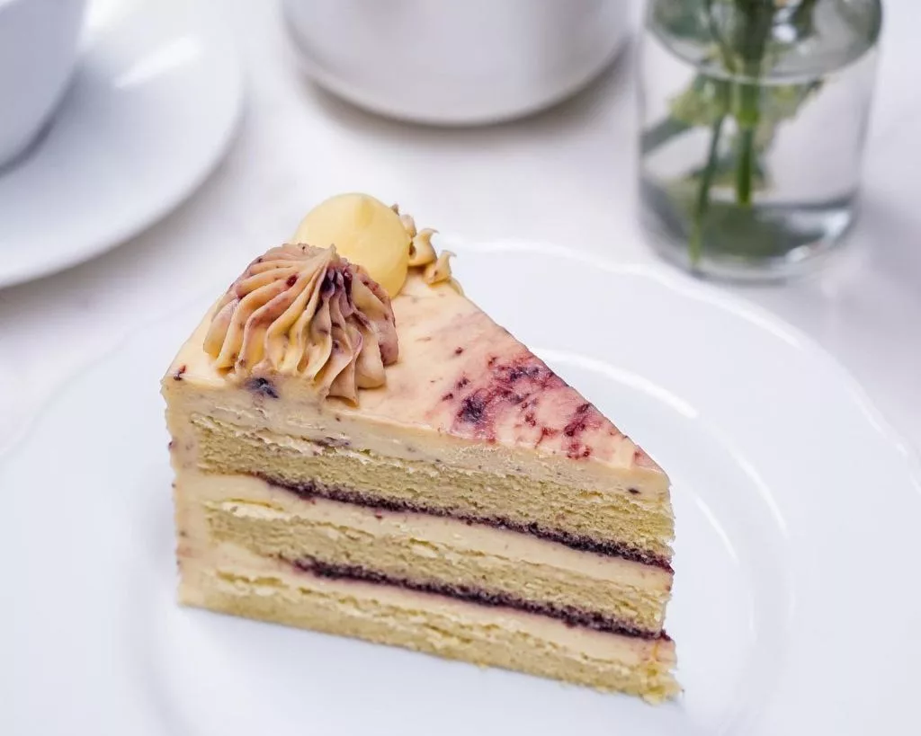 Makan Kue Cantik dengan Dekorasi Menarik di Amy & Cake Jakarta