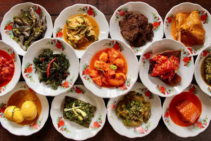 mengenal sejarah nasi padang dan deretan 5 menu favoritnya