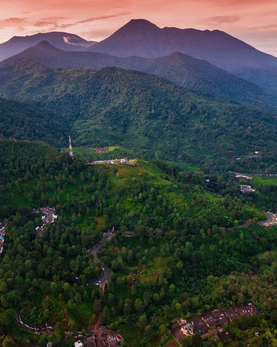 mengenal sejarah puncak bogor, tempat wisata favorit sejak dahulu kala