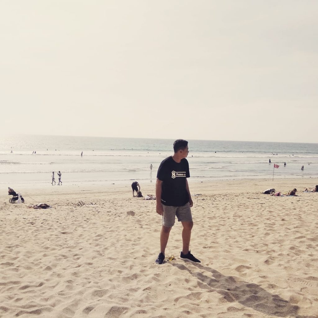 badung, bali, kuta, pantai, pantai badung, pantai di bali, pantai seminyak, pantai seminyak bali, menikmati keindahan dan pesona pantai seminyak bali