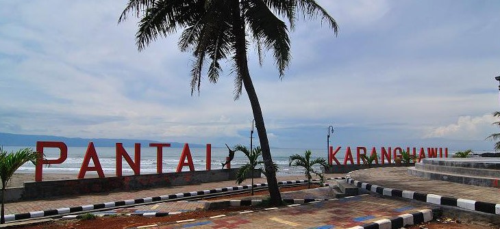 jawa barat, pantai karang hawu, sukabumi, menikmati keindahan pantai karang hawu sukabumi