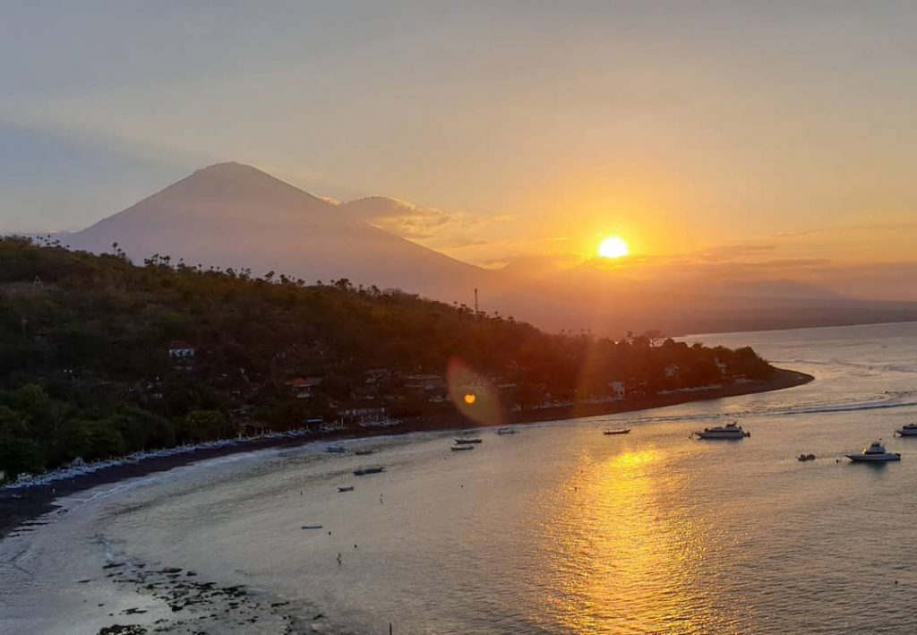 bali, karangasem, pantai, pantai amed, pantai bali, pantai karangasem, menikmati pemandangan indah di pantai amed bali