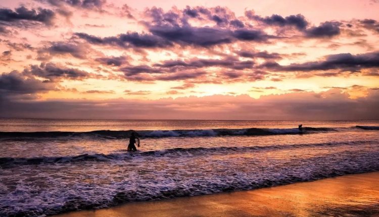 Nikmati Waktu Berlibur dan Bersantai di Rekomendasi Pantai di Bali Berikut Ini!