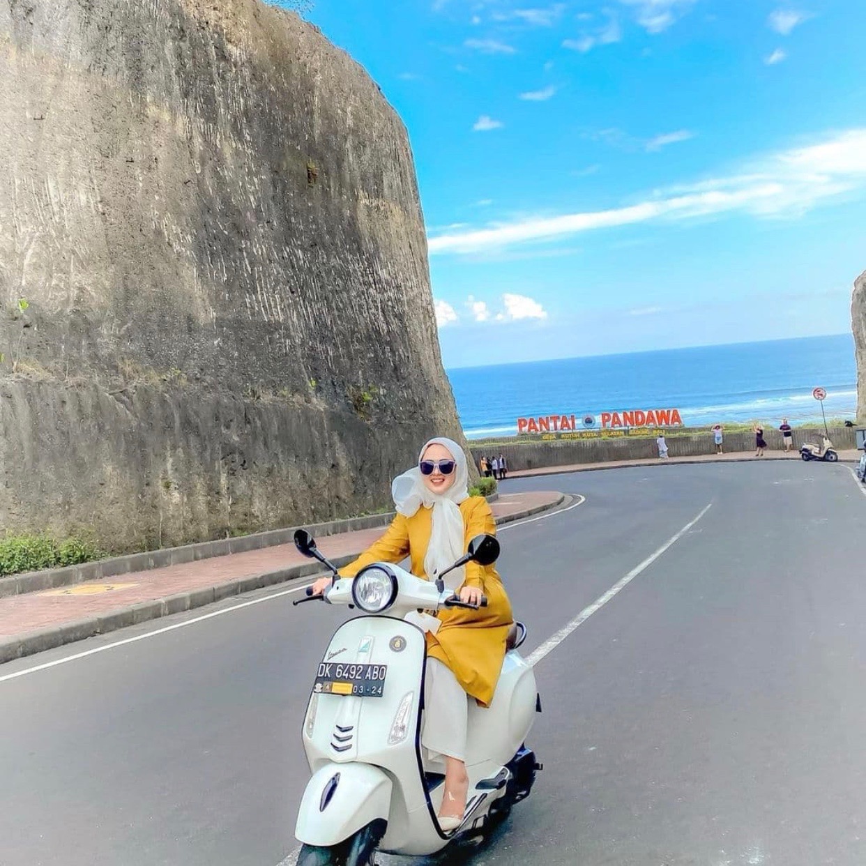 nikmati waktu berlibur dan bersantai di rekomendasi pantai di bali berikut ini!