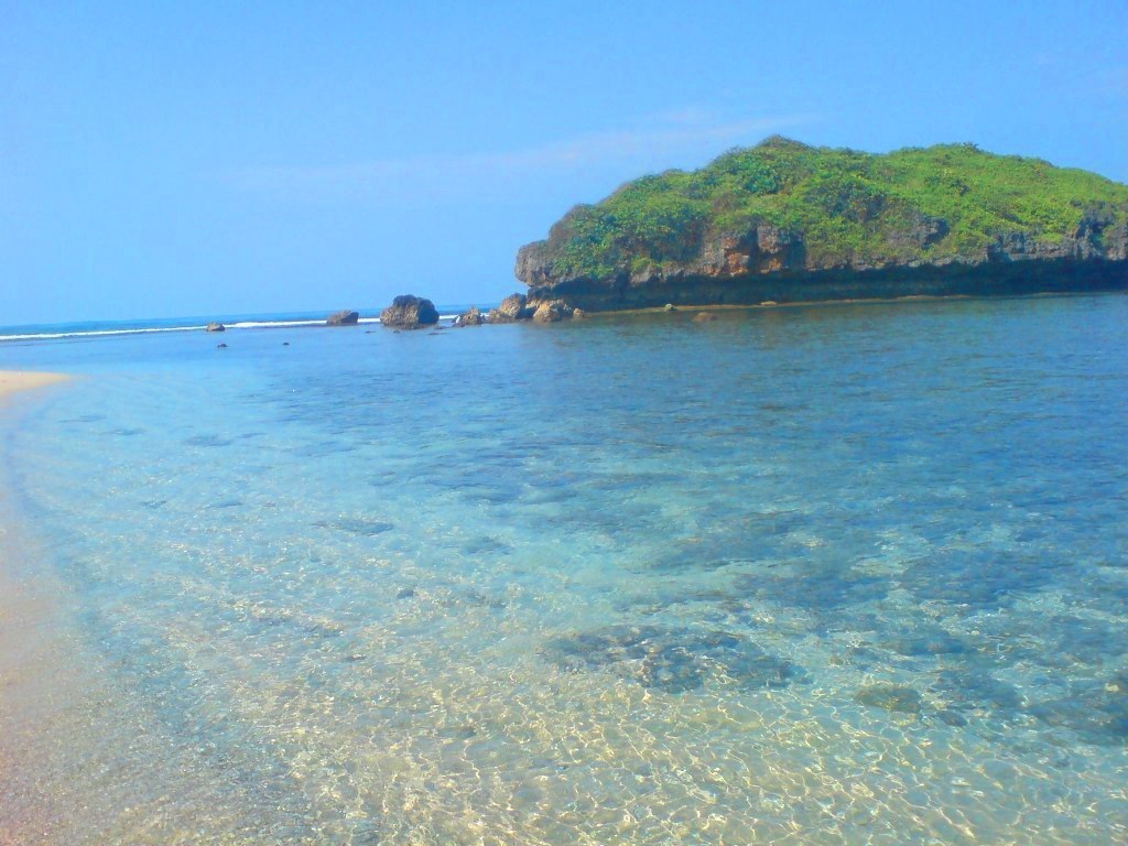 gunungkidul, jogja, pantai drini, yogyakarta, pantai drini, pantai indah di gunungkidul yogyakarta
