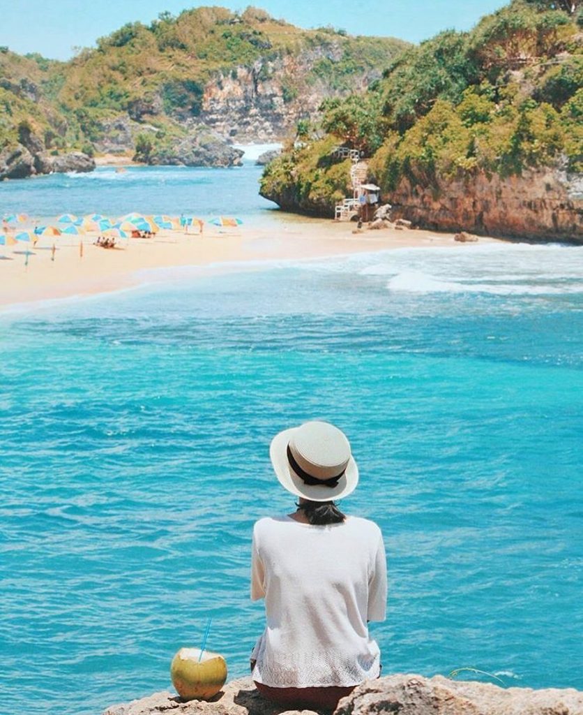 gunungkidul, jogja, pantai drini, yogyakarta, pantai drini, pantai indah di gunungkidul yogyakarta