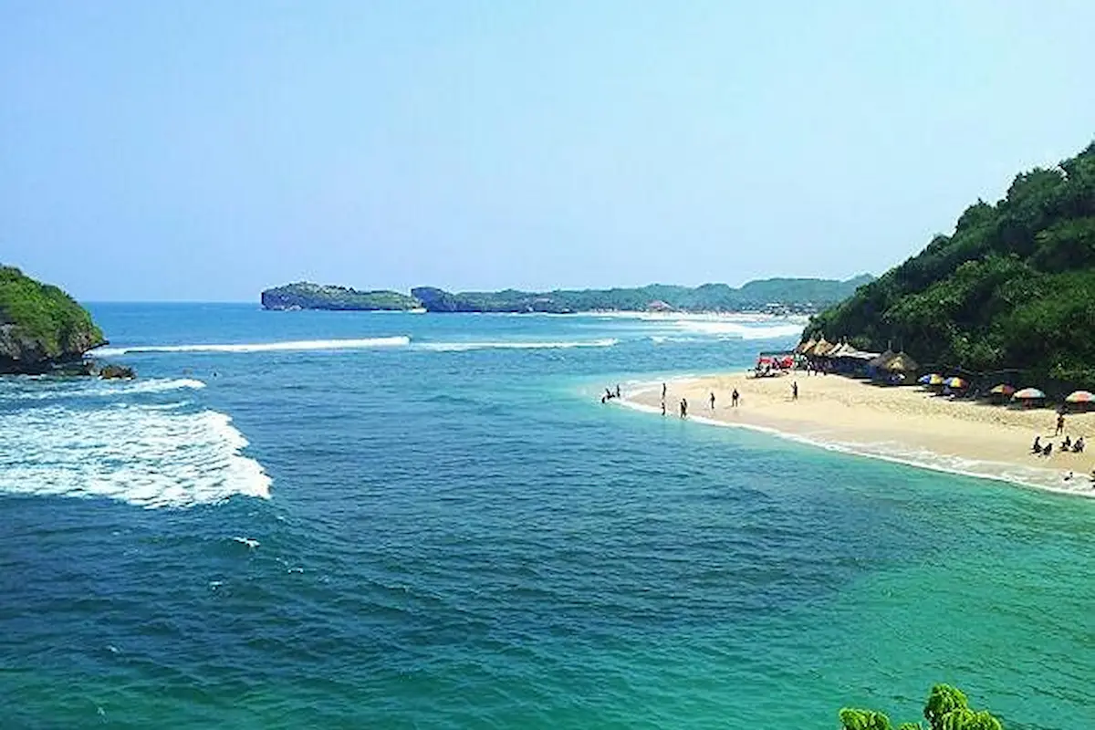 Pantai Ngandong: Pesona Pantai Tersembunyi di Gunung Kidul