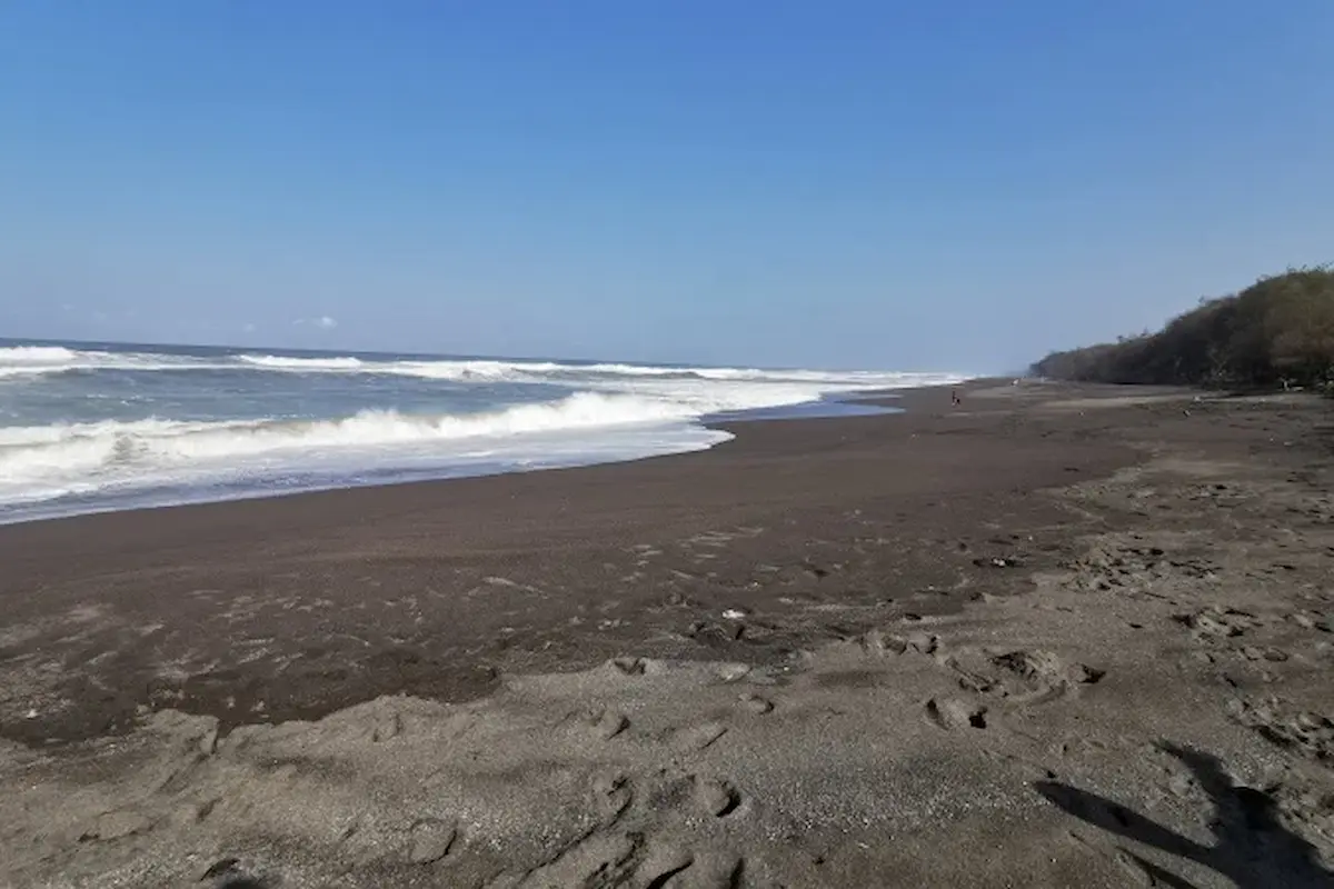pantai pandansari: pesona pantai tersembunyi di jawa tengah