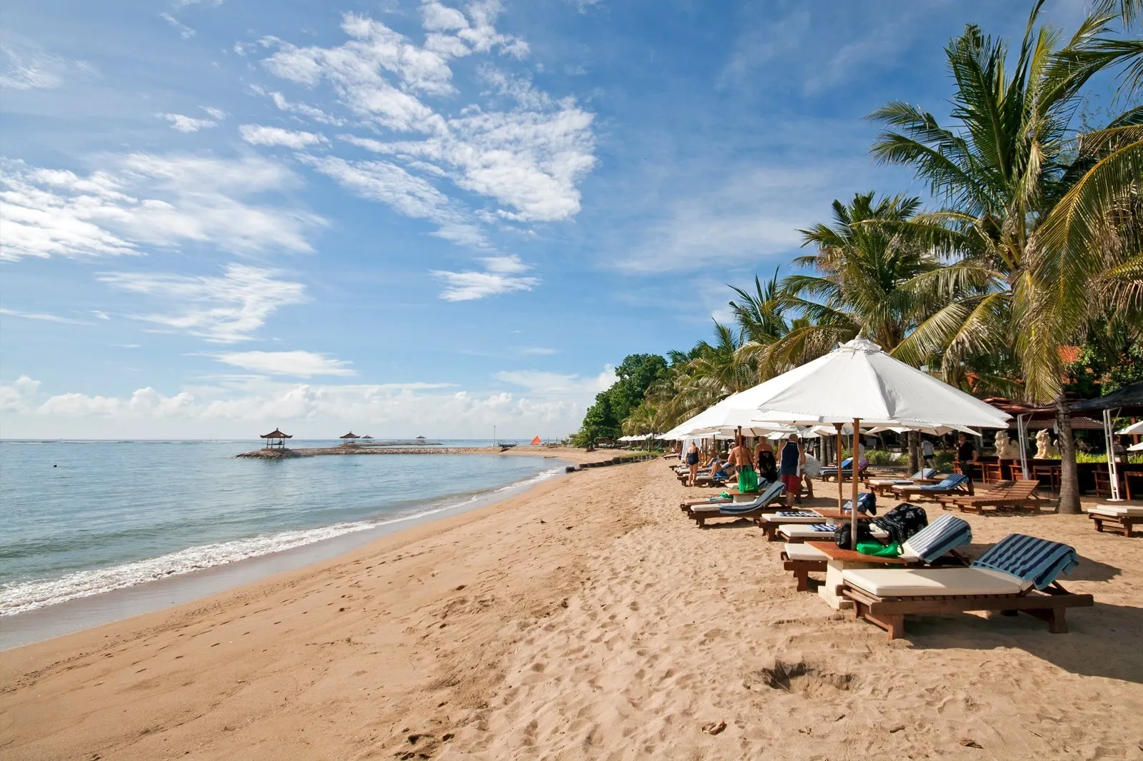 Pantai Sanur: Tiket Masuk, Jam Buka, Serta Ragam Aktivitasnya