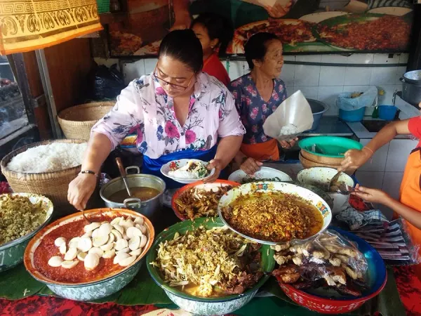 pantai sanur: tiket masuk, jam buka, serta ragam aktivitasnya