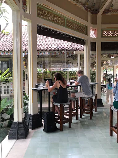 rekomendasi 6 coffee shop sanur cocok untuk work from bali