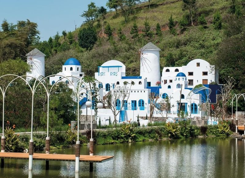 Rekomendasi Wisata di Punclut, Area Paling Hip dan Ikonik di Bandung