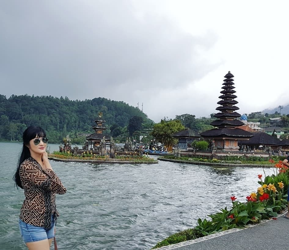 bali, danau, danau beratan, danau beratan bali, tabanan, review, lokasi, dan tiket masuk danau beratan bali