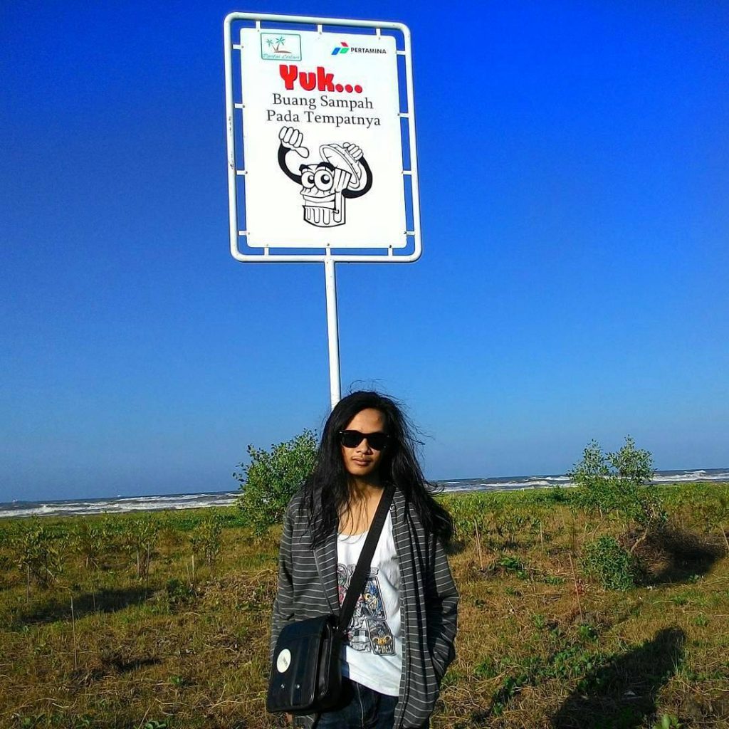 indramayu, jawa barat, pantai, pantai di indramayu, pantai karangsong, pantai karangsong indramayu, review, lokasi, dan tiket masuk pantai karangsong