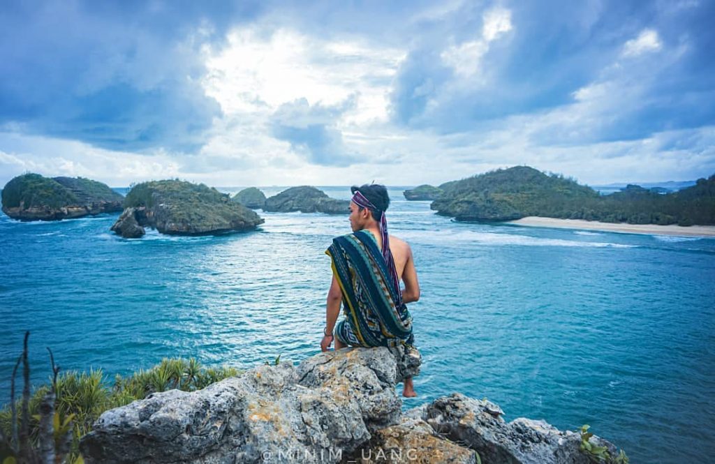 jawa timur, pacitan, pantai, pantai di pacitan, pantai kasap, pantai kasap pacitan, review, lokasi, dan tiket masuk pantai kasap pacitan