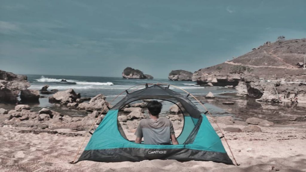 jawa timur, pacitan, pantai, pantai di pacitan, pantai kasap, pantai kasap pacitan, review, lokasi, dan tiket masuk pantai kasap pacitan