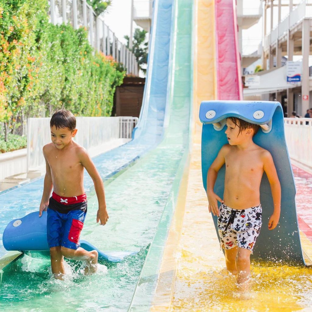badung, bali, splash waterpark bali, review, lokasi, dan tiket splash waterpark canggu bali
