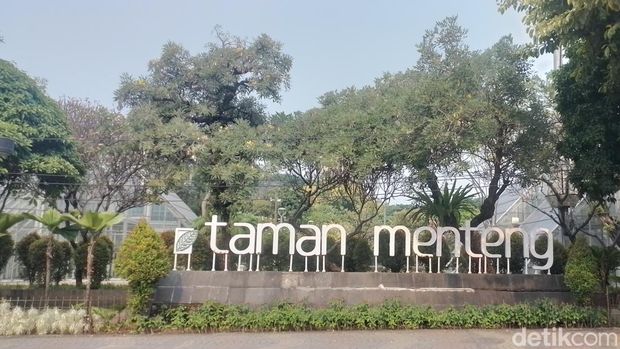 Taman Menteng: Dulu Stadion Sepakbola, Kini Taman Hits di Jakarta