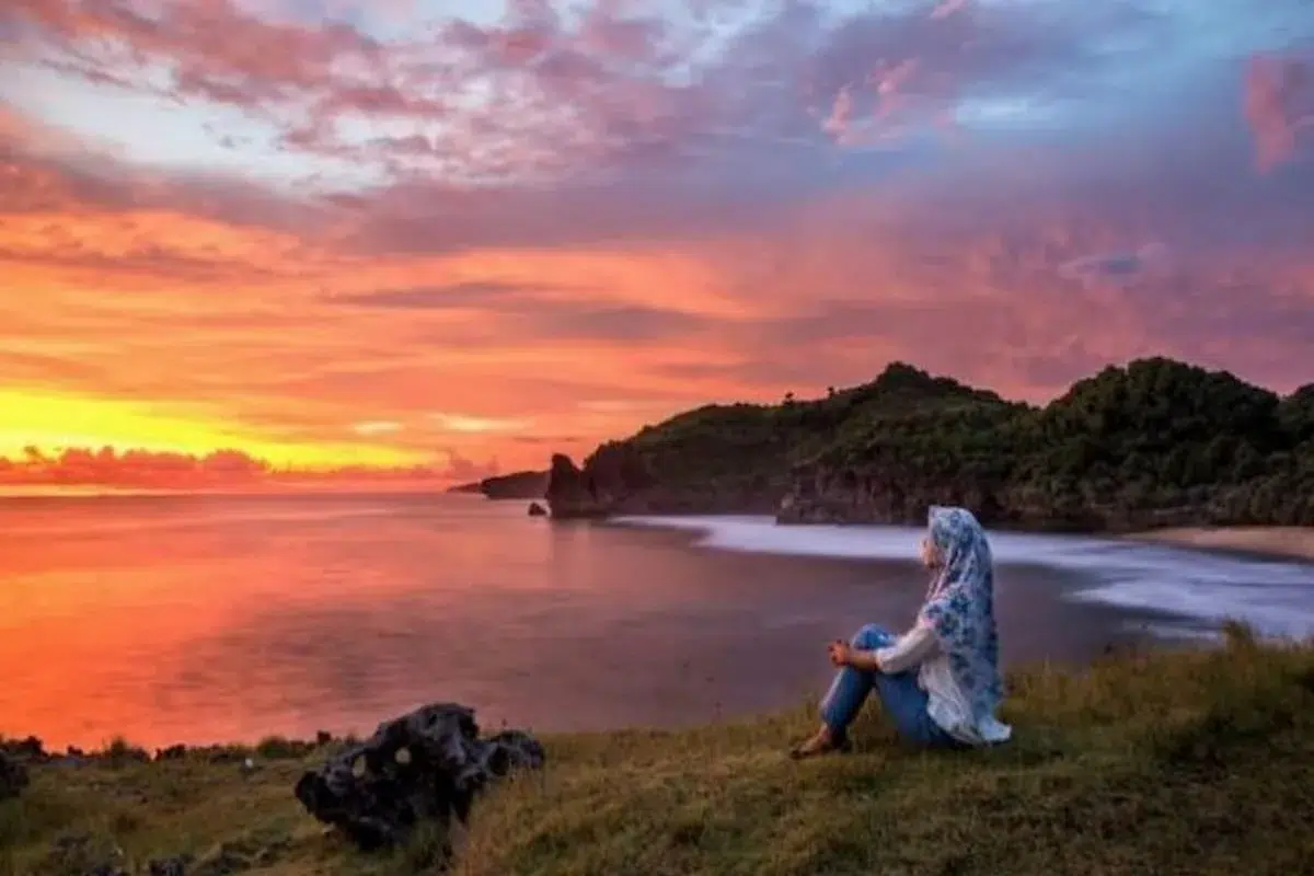 termasuk hidden gem, ini dia 10 pantai tersembunyi di jogja yang jarang orang tahu