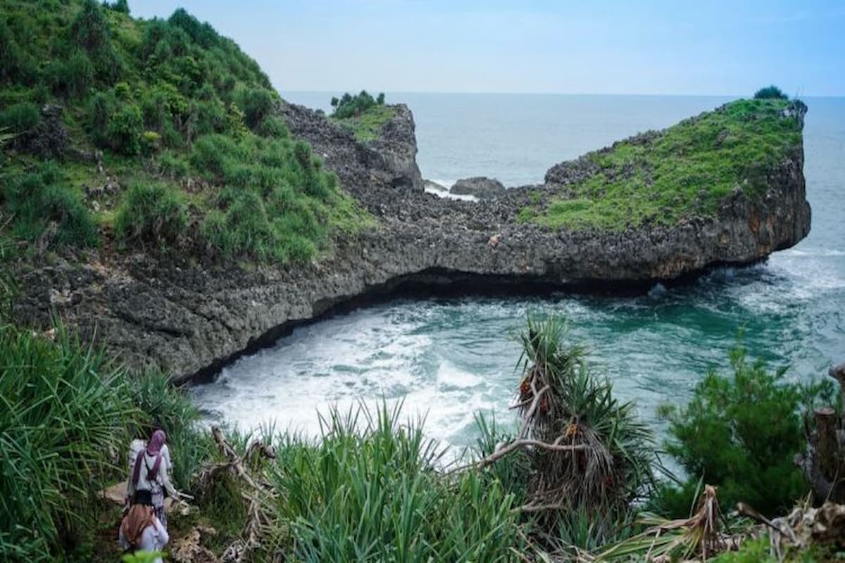 termasuk hidden gem, ini dia 10 pantai tersembunyi di jogja yang jarang orang tahu
