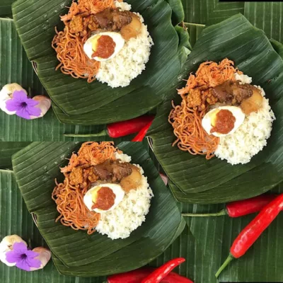 top 10+ nasi jinggo bali paling enak, lauknya bermacam-macam!