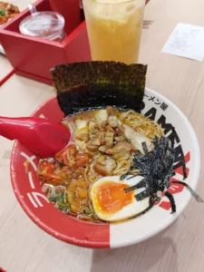 top 10+ ramen di bali yang enak dan otentik, wajib coba!