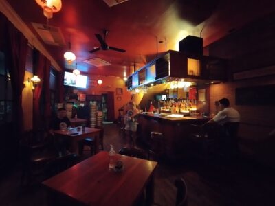 top 10+ rekomendasi bar di jakarta barat yang nyaman buat hangout