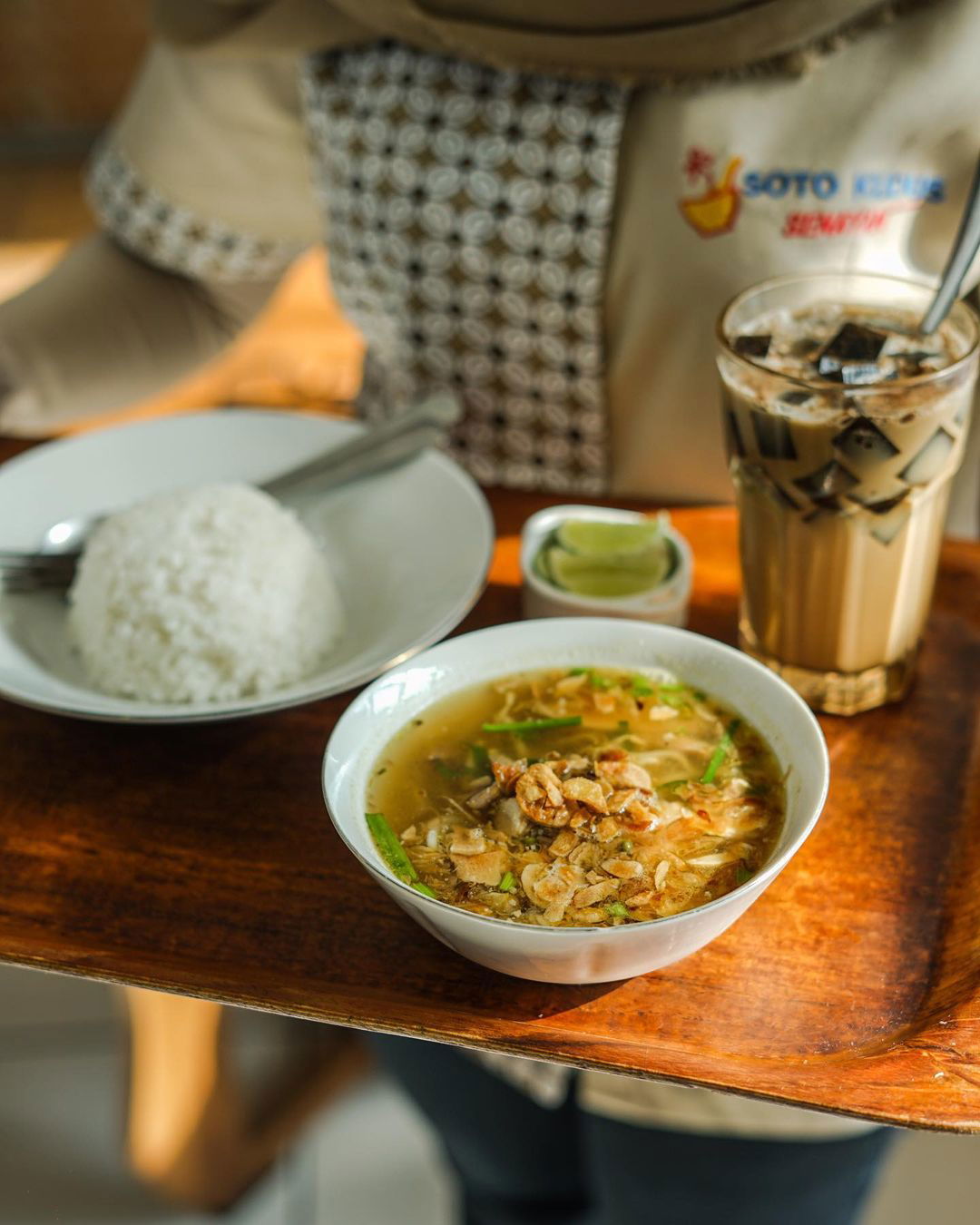 top 10+ soto di jakarta yang legendaris khas nusantara