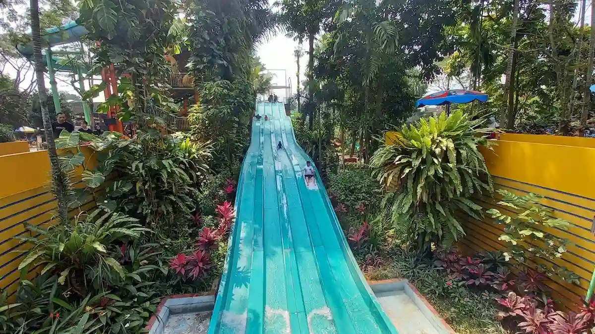 top 10+ tempat wisata kekinian di bogor yang layak dikunjungi
