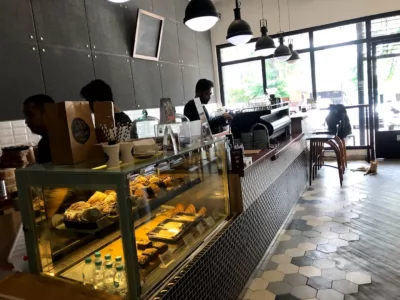 top 11+ coffee shop jakarta barat yang hits dan estetik