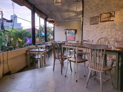 top 11+ restoran di bali yang hits dan enak makanannya